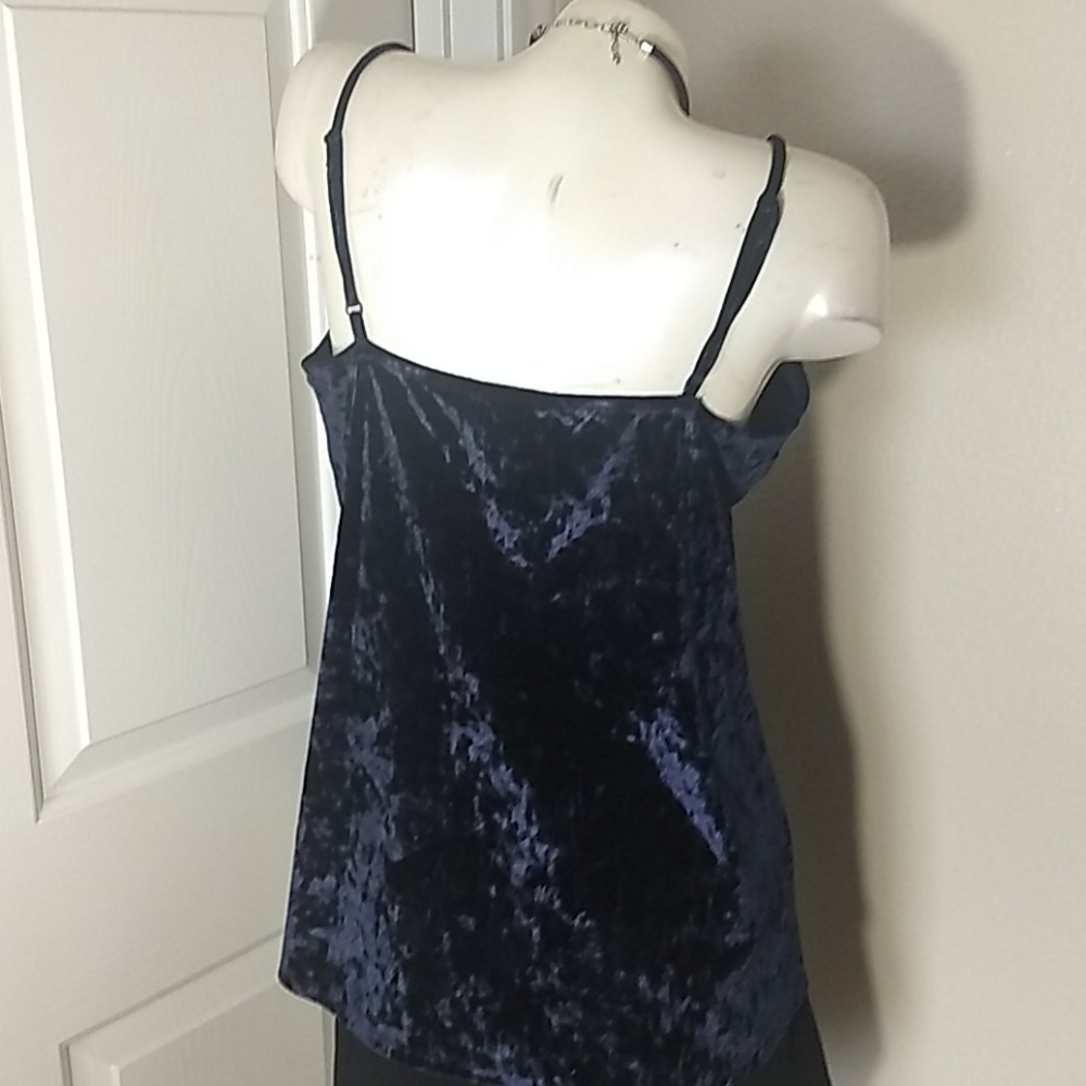 Socialite Shell - Picture 4 of 4